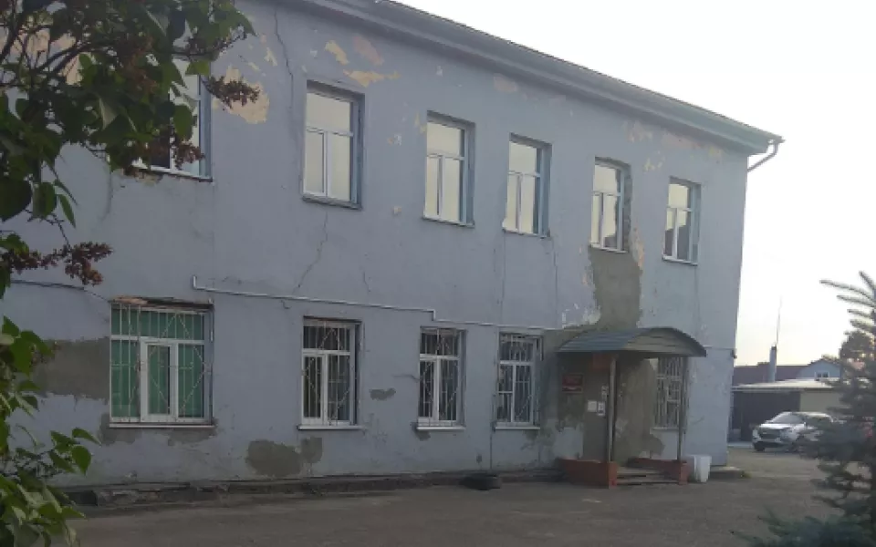 В Барнауле закроют на ремонт филиал поликлиники 1