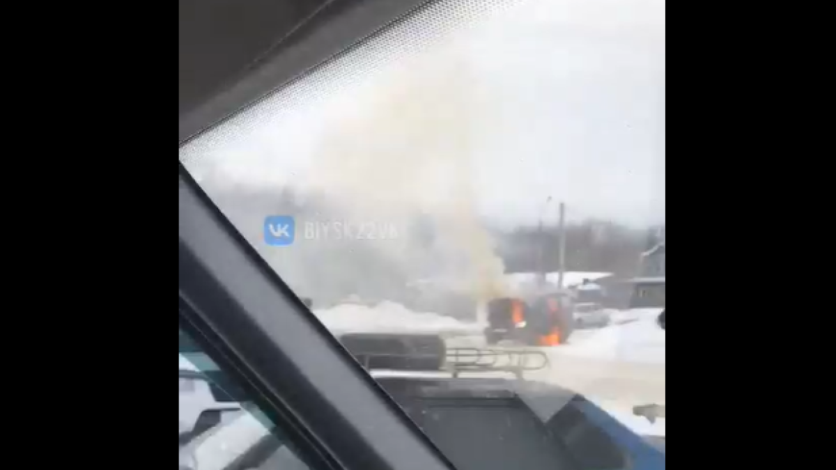 Автомобиль сгорел в Бийске