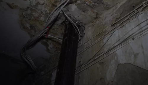 Жильцов барнаульской девятиэтажки более 10 лет топит из-за дырявой крыши