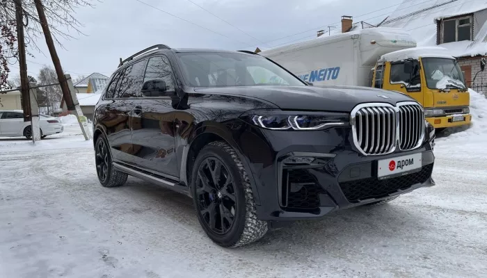 В Барнауле продают BMW с проекцией на лобовое стекло за 9,4 млн рублей