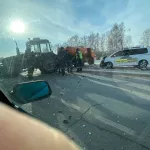 На трассе Барнаул – Новосибирск легковушка столкнулась с трактором