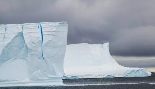 Что известно о леднике Судного дня и почему его таяние опасно для человечества