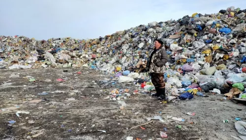 Алтайские депутаты дали время пожить свалкам, работающим без документов