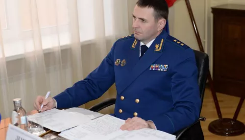Замгенпрокурора России с губернатором лично выслушали проблемы людей в Барнауле