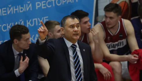 Олег Тен покинул должность главного тренера баскетбольного клуба Барнаул
