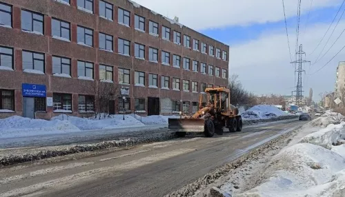 В Барнауле устранили порыв водопровода и дали воду в отключенные дома