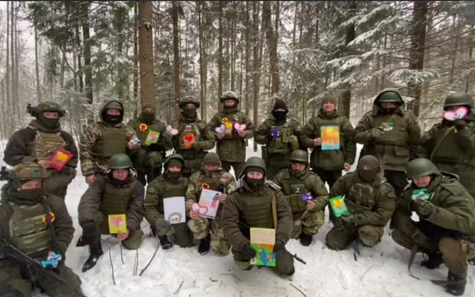 Алтайские военные поблагодарили барнаульских детей за помощь