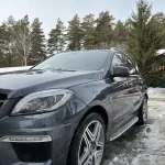 В Барнауле за 3,3 млн рублей продают мощный Mercedes в максимальной комплектации