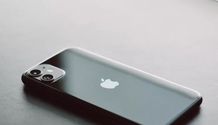 Пользователи жалуются, что обновление iOS превращает iPhone в кирпич