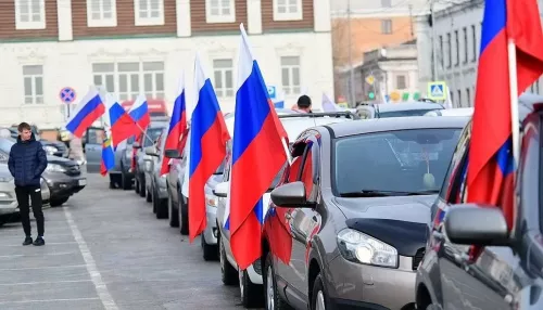 В Барнауле стартовал автопробег в поддержку участников СВО