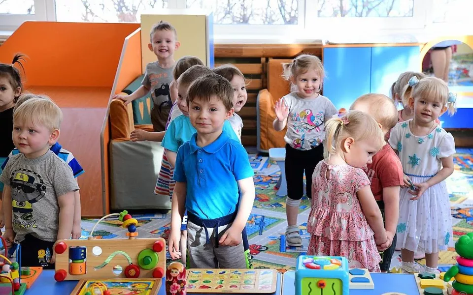 В Барнауле проверили безопасность и организацию питания в детсаду 177