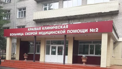 В Барнауле персонал больницы опасается закрытия роддома