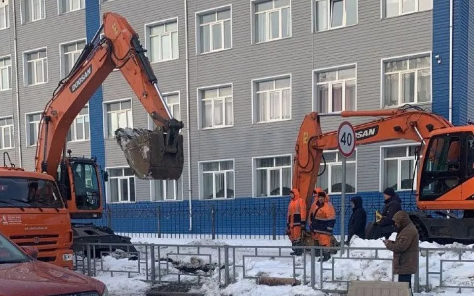 В Барнауле на водопроводе произошло два порыва подряд