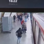 Москвич столкнул 15-летнего подростка под вагон метро