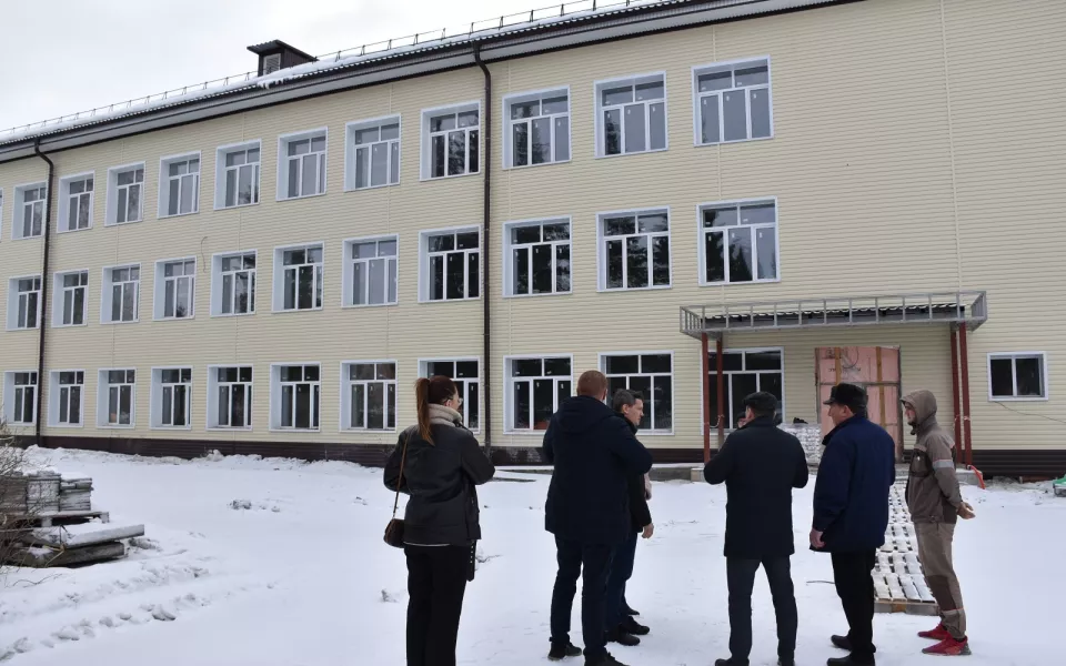 На ремонт школы в алтайском селе потратят более 160 млн рублей