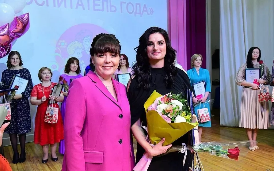 В Барнауле определили победителей конкурсов Учитель года и Воспитатель года
