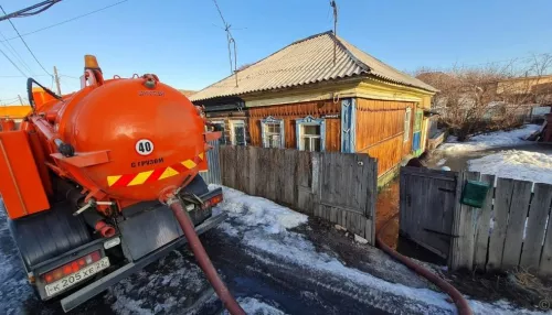 В Барнауле устраняют подтопление на Керамическом проезде
