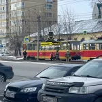 В Барнауле утром в районе Нового рынка задымился трамвай