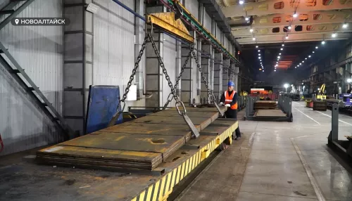 Дефицит кадров: алтайскому вагоностроительному заводу не хватает рабочих