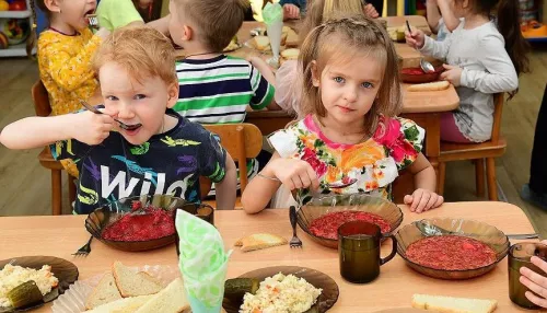 В Барнауле проверили безопасность и организацию питания в детсаду №217