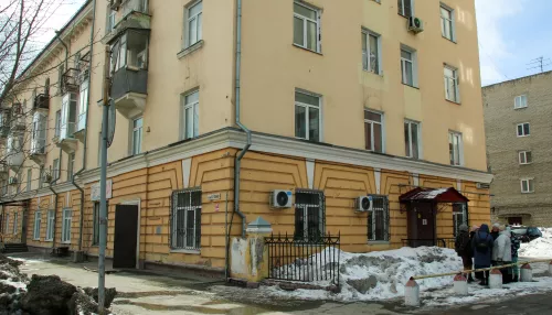 Большая тряска. Почему жильцы дома-памятника в Барнауле боятся дорожного тремора