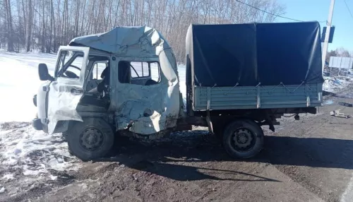 В Новосибирской области столкнулись две грузовика – есть погибший
