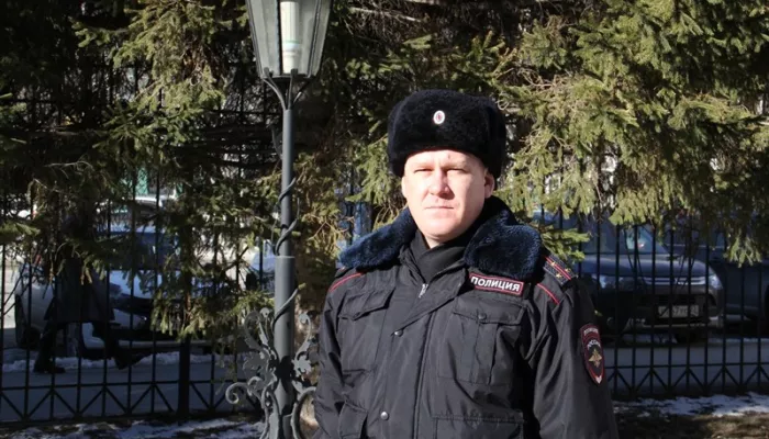 В Барнауле спасли замерзающую женщину, которую муж высадил на дороге