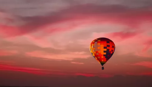 В Дагестане воздушный шар с людьми совершил экстренную посадку