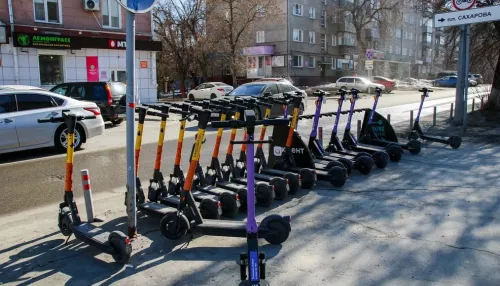В Барнауле решили бороться с хаотичной парковкой электросамокатов