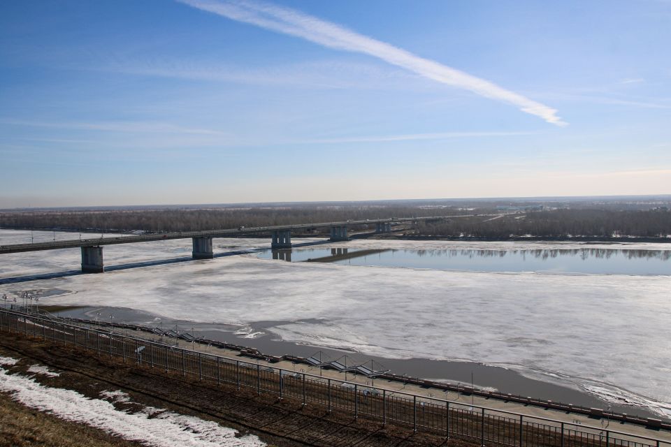 Обь. Барнаул. Весна