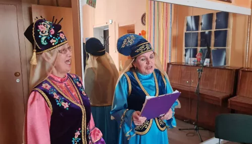 Лидер алтайских комроссов восхитился татарским культурным центром в Барнауле