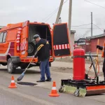 В Бийске почти сразу после ремонта снова появляются ямы на дорогах