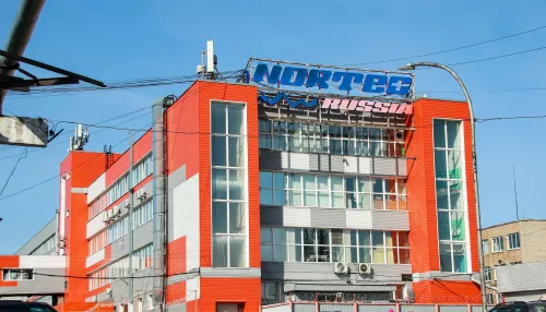 В Барнауле на шинном заводе после гибели рабочего нашли нарушения 