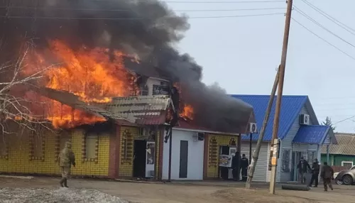 В алтайском селе сгорел единственный кафе-бар Вулкан