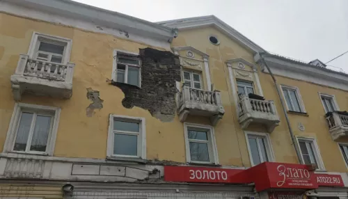 В Барнауле восстановят рухнувший фасад дома на Ленина