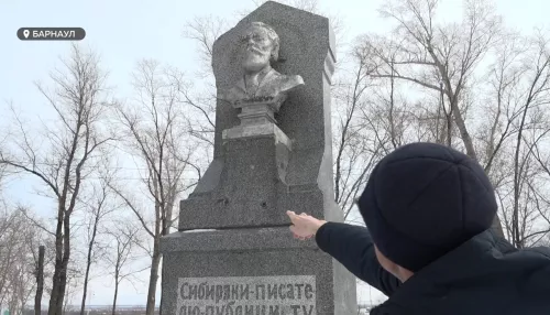 В День памятников Толк прогулялся с историком по знаковым местам Барнаула