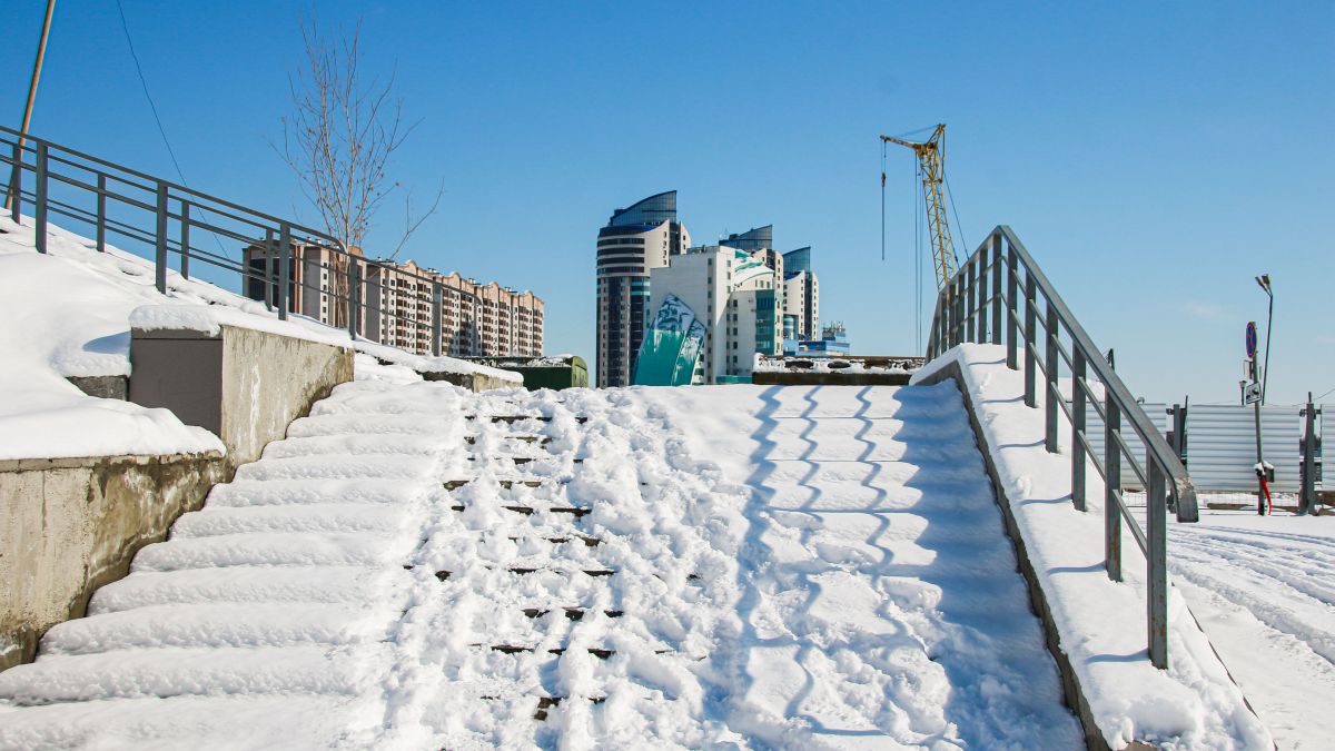 Барнаул после апрельского снегопада