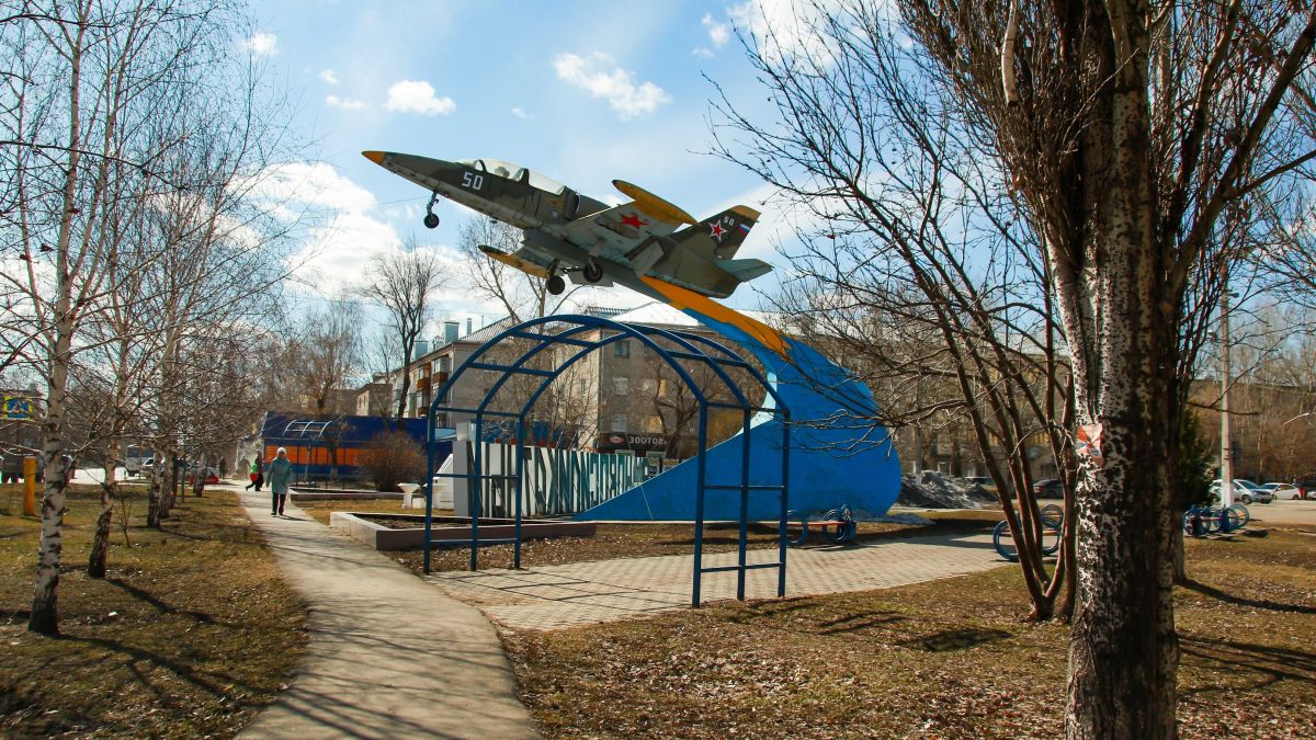 Сквер Победы, микрорайон Новосиликатный