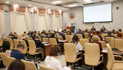 За и против. Какие вопросы депутаты рассмотрели на заседании Думы Барнаула
