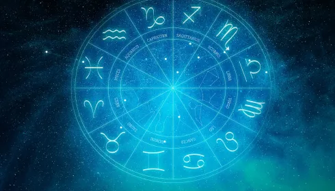 Астролог Глоба назвала знак зодиака, которые вскоре могут получить повышение