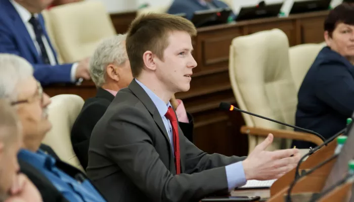 Дискуссия о моральном облике депутата Волобуева вышла на новый виток в АКЗС Дискуссия о моральном облике депутата Волобуева вышла на новый виток в АКЗС