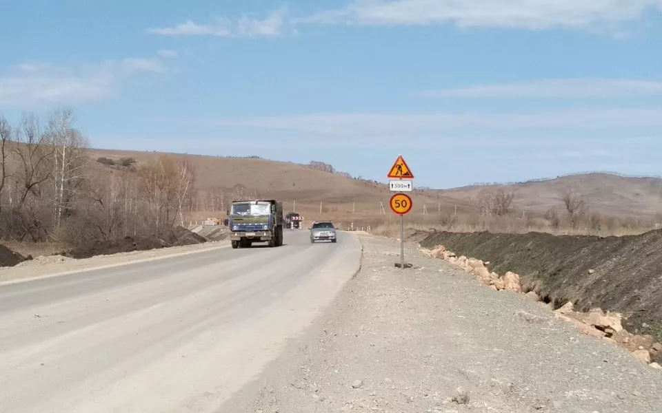 Более 3,5 км разобранной дороги между Аей и Алтайским отремонтируют к ноябрю