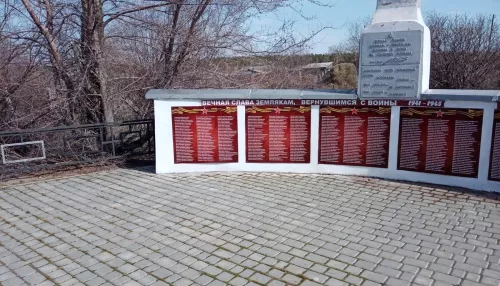 В Волчихинском районе вандалы сорвали таблички с именами ветеранов ВОВ