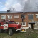 В райцентре Смоленское из дома эвакуировали 12 человек