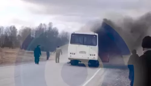 В Новосибирской области во время рейса сгорел дотла пассажирский автобус