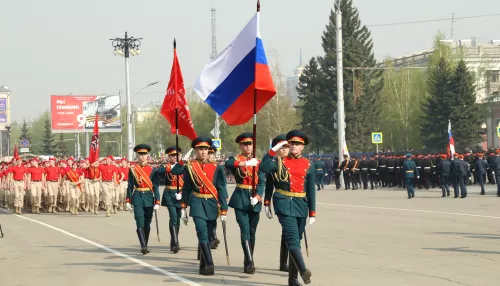 День Великой Победы: как Барнаул отмечает 9 мая. Онлайн-трансляция