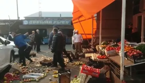 В Камне-на-Оби продавцы устроили шумные разборки на местном рынке