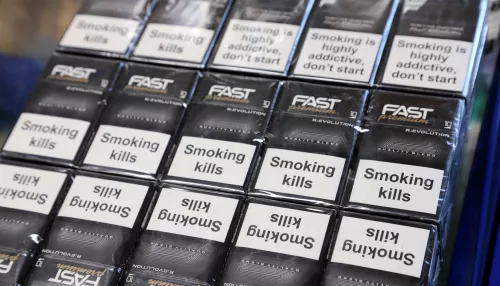 Таможенники нашли 6,5 тысячи пачек контрабандных сигарет в магазинах Барнаула