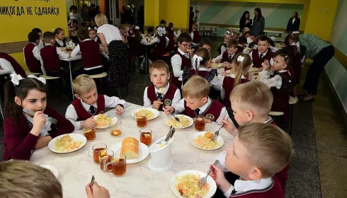 В Барнауле проверили организацию питания в 28 школах