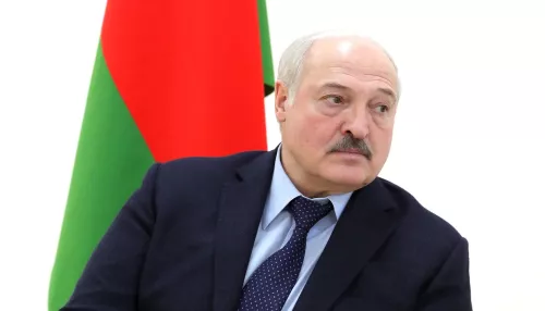Лукашенко привел войска Белоруссии в повышенную боевую готовность